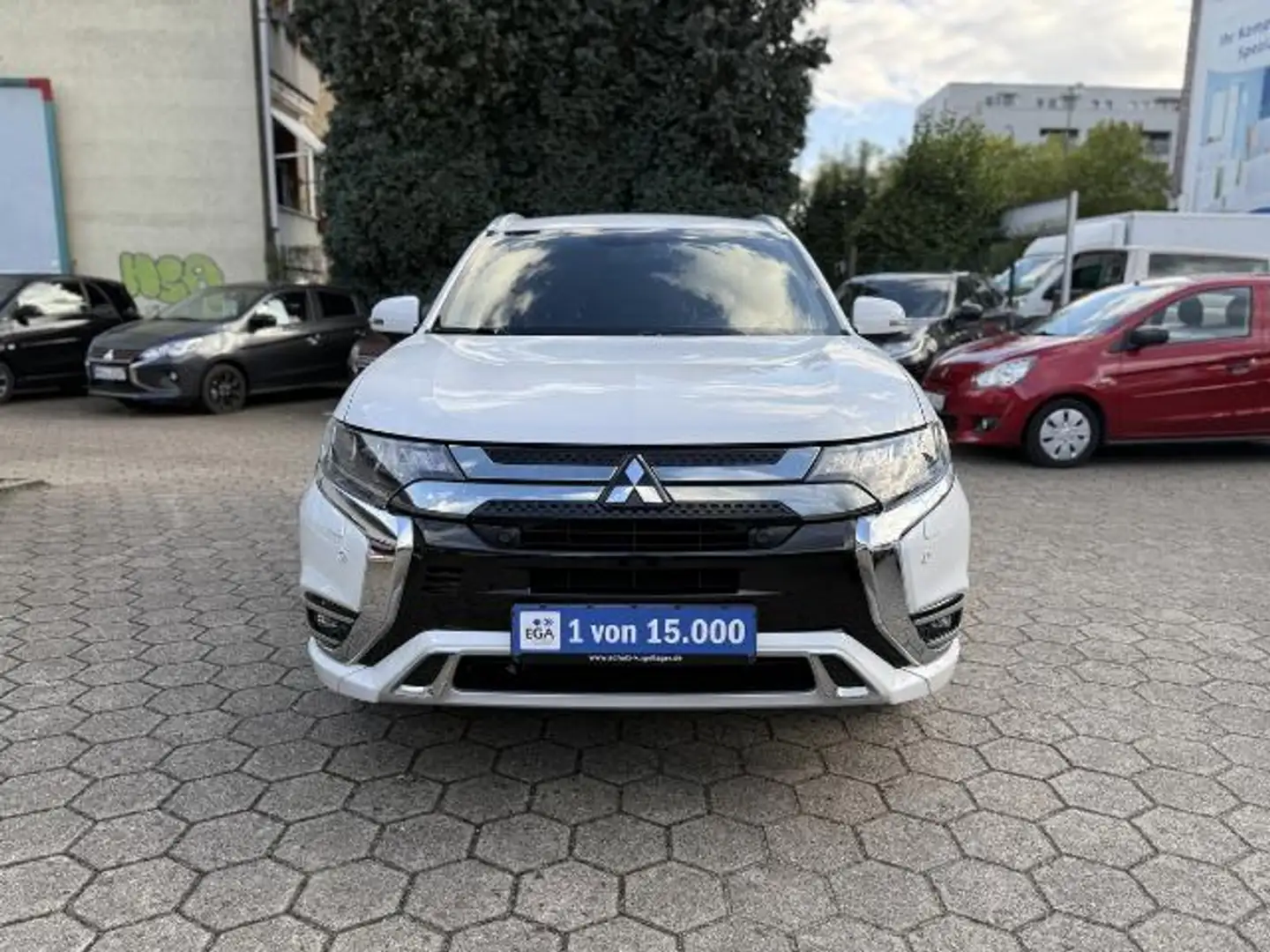 Mitsubishi Outlander Plus mit Spirit Paket 4WD. WR. SR. Weiß - 2
