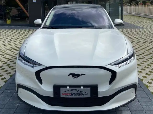 Ford Mustang Mustang Mach-e Mach-e standard range rwd 269cv aut