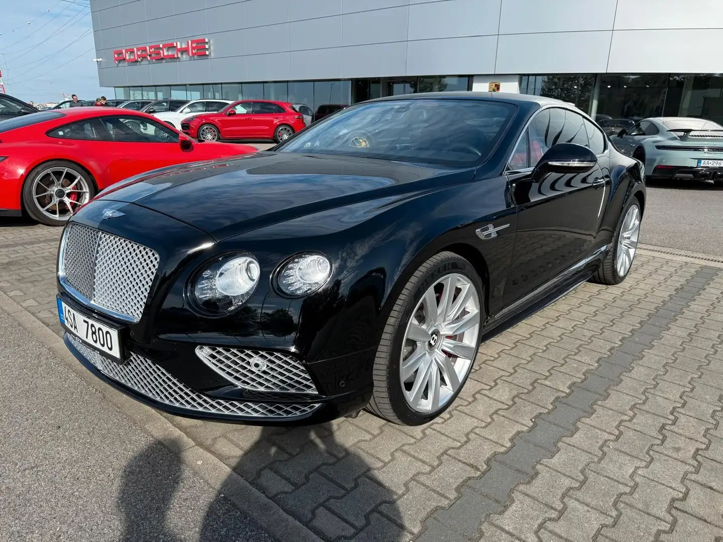 Bentley Continental GT 4.0 V8 S 4WD Autom.-TV-Massagesit Czarny - 1