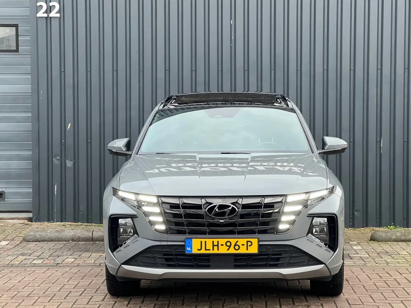 Hyundai TUCSON 1.6 T-GDI PHEV Premium 4WD|1e Eig|360cam|Memory|Ad Gris - 2