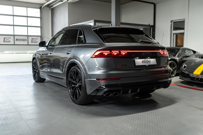Audi SQ8 4.0 TFSI quattro AHK SHZ HUD PANO B&O STHZ — photo 14