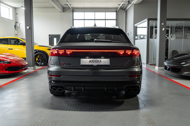 Audi SQ8 4.0 TFSI quattro AHK SHZ HUD PANO B&O STHZ — photo 9