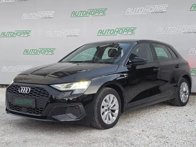 Audi A3 40 TFSI, APS, SHZ, Sound, 8 Räder