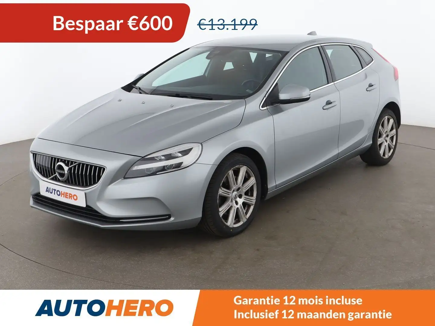 Volvo V40 2.0 T2 Inscription Zilver - 1