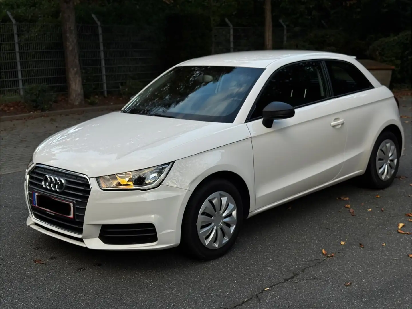 Audi A1 basis Weiß - 1