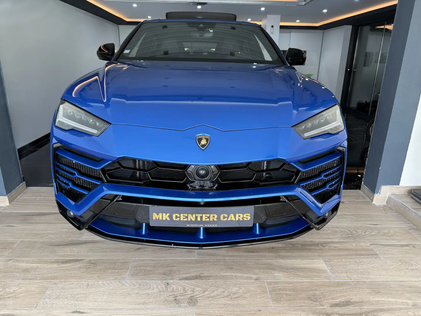 Lamborghini Urus - 1