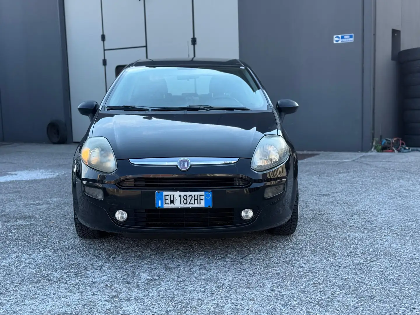 Fiat Grande Punto 3p 1.4 Dynamic c/esp 77cv - 1