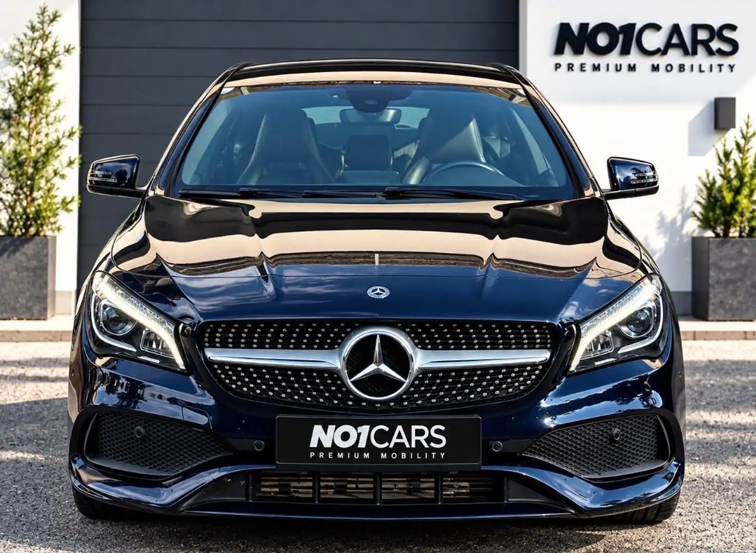 Mercedes-Benz CLA 200 d Shooting Brake *AMG*MEGA Blau - 1