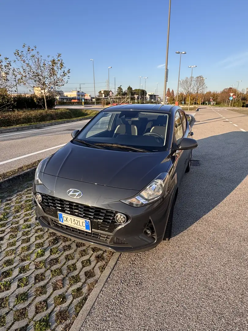 Hyundai i10 1.0 mpi Tech Connect Pack at - 1