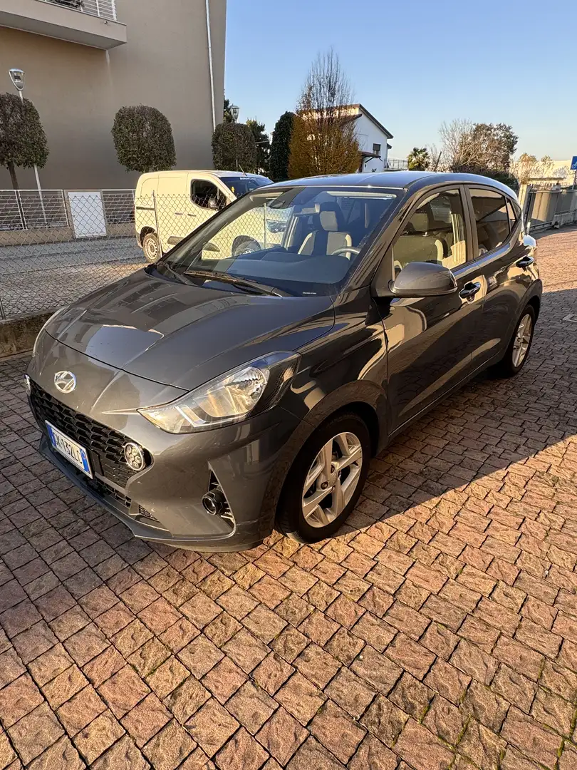 Hyundai i10 1.0 mpi Tech Connect Pack at - 2