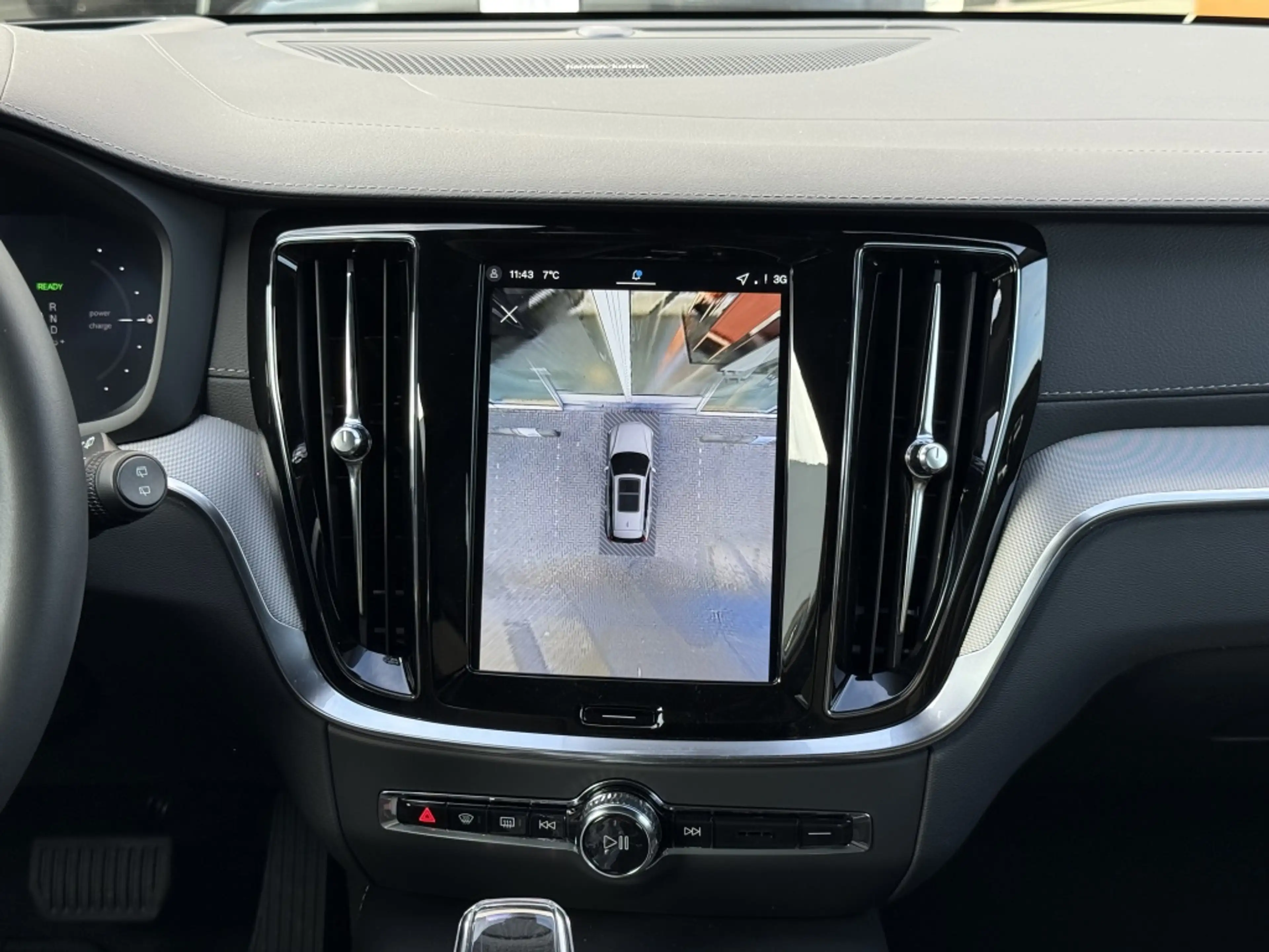 Volvo V60 T6 398PK Recharge Ultra Dark| Pano| 360Camera| Ada — photo 20