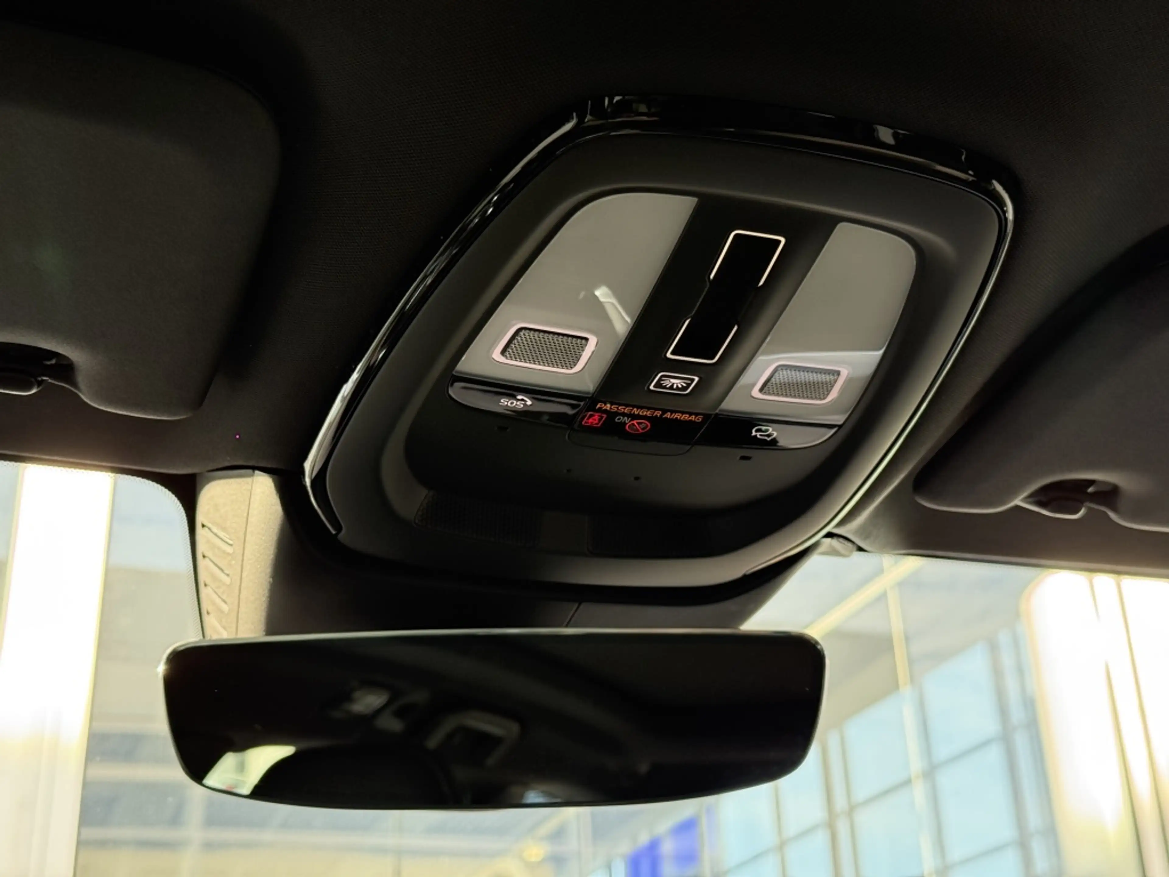 Volvo V60 T6 398PK Recharge Ultra Dark| Pano| 360Camera| Ada — photo 30