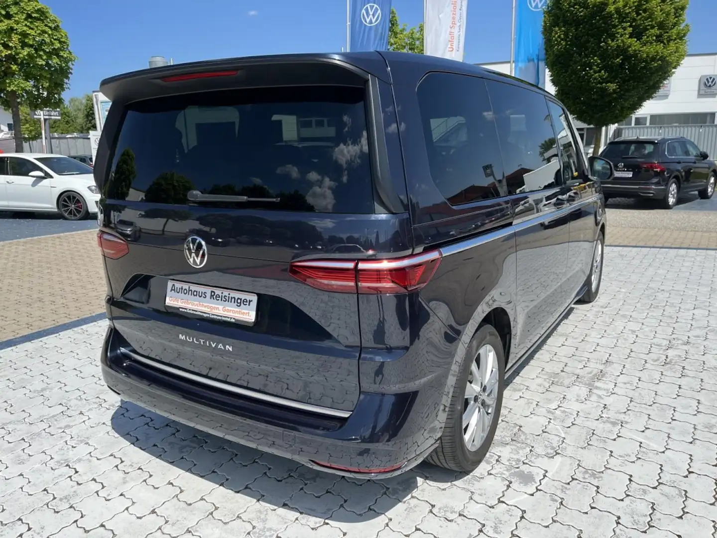 Volkswagen T7 Multivan Style KÜ 2.0 TDI DSG (ACC,DCC,HeadUP,Standh.,) Blauw - 2