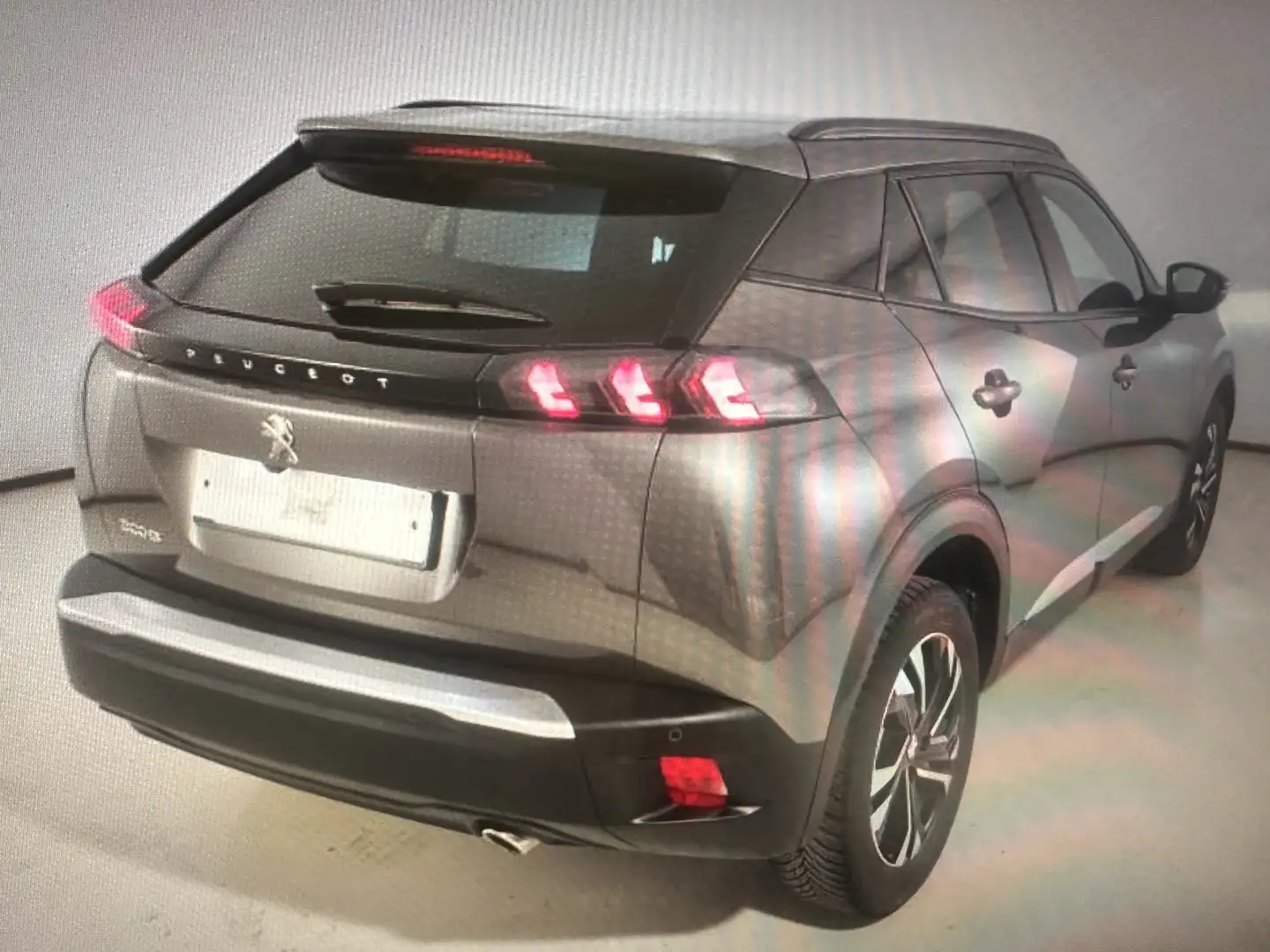 Peugeot 2008 2008 II 2020 1.5 bluehdi Allure Pack s Grijs - 2