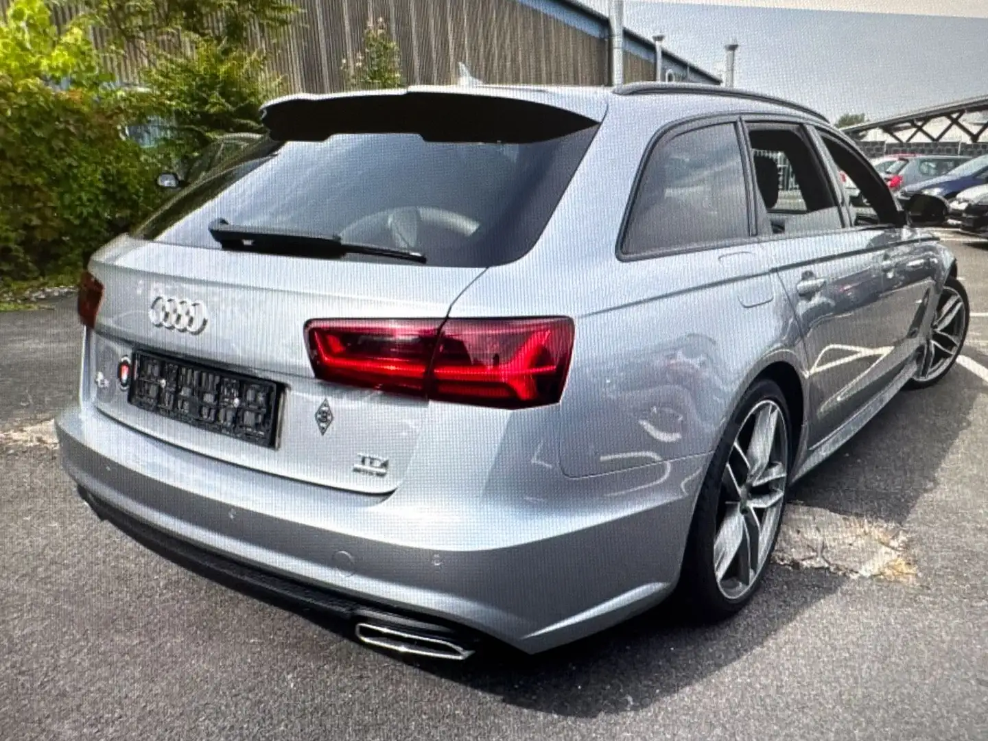 Audi A6 Avant 2.0 TDI ultra Grijs - 2