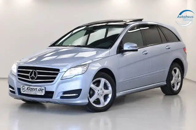 Mercedes-Benz R-Class view 3