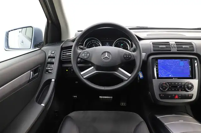 Mercedes-Benz R-Class view 20