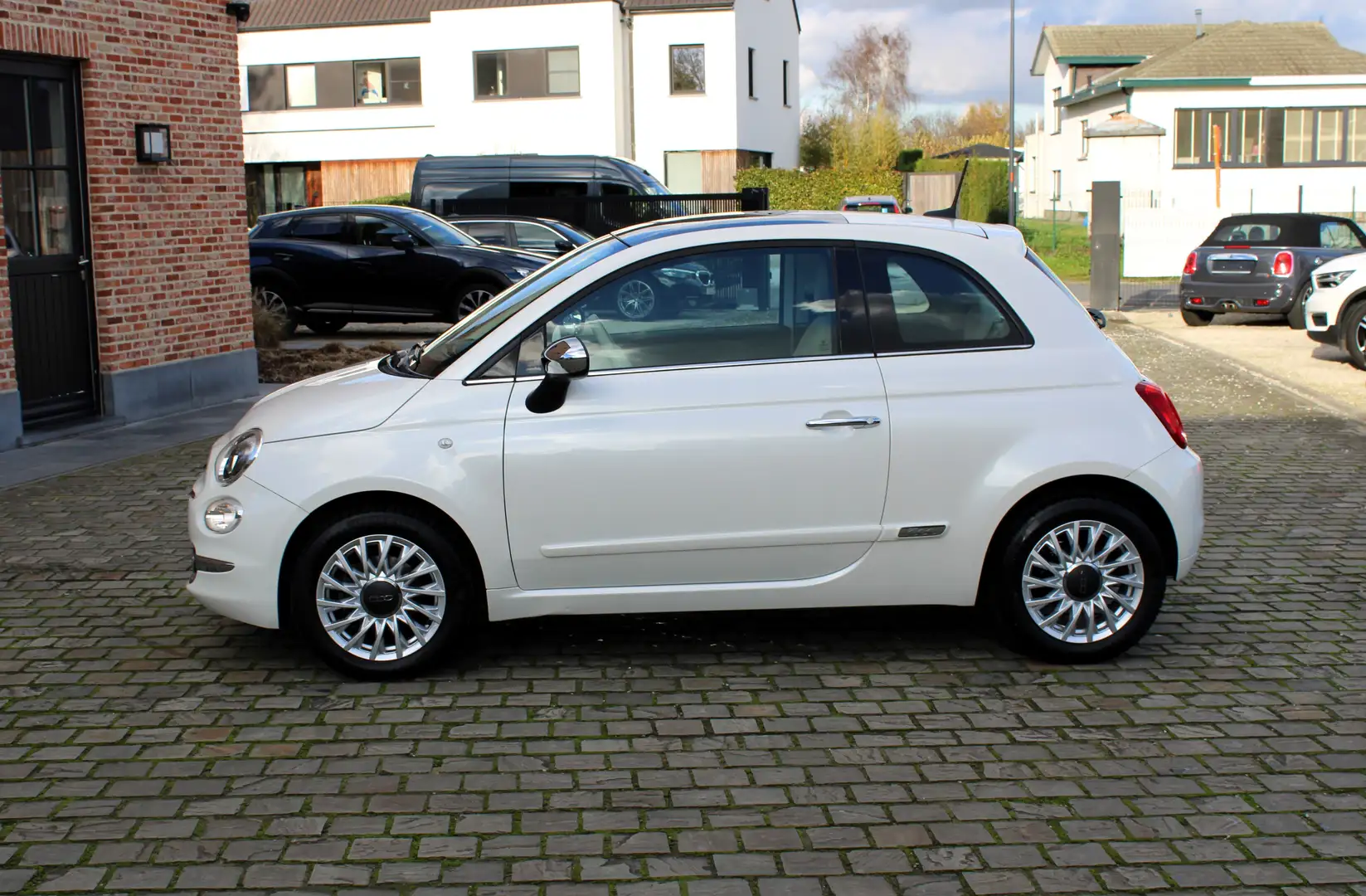 Fiat 500 1.2 8V Lounge Nieuwe staat 24000km !!!! Wit - 1
