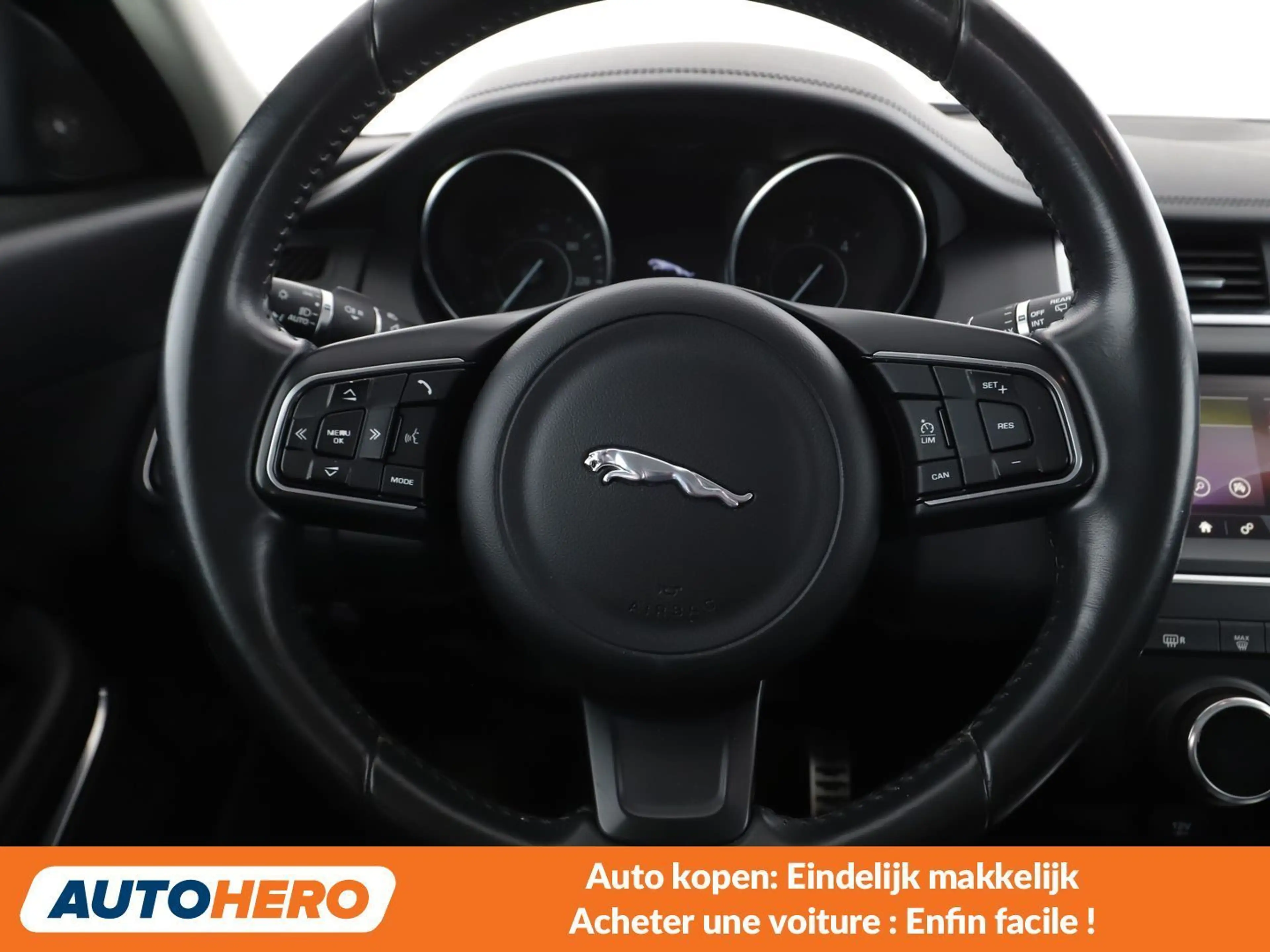 Jaguar E-Pace D150 S AWD — photo 12