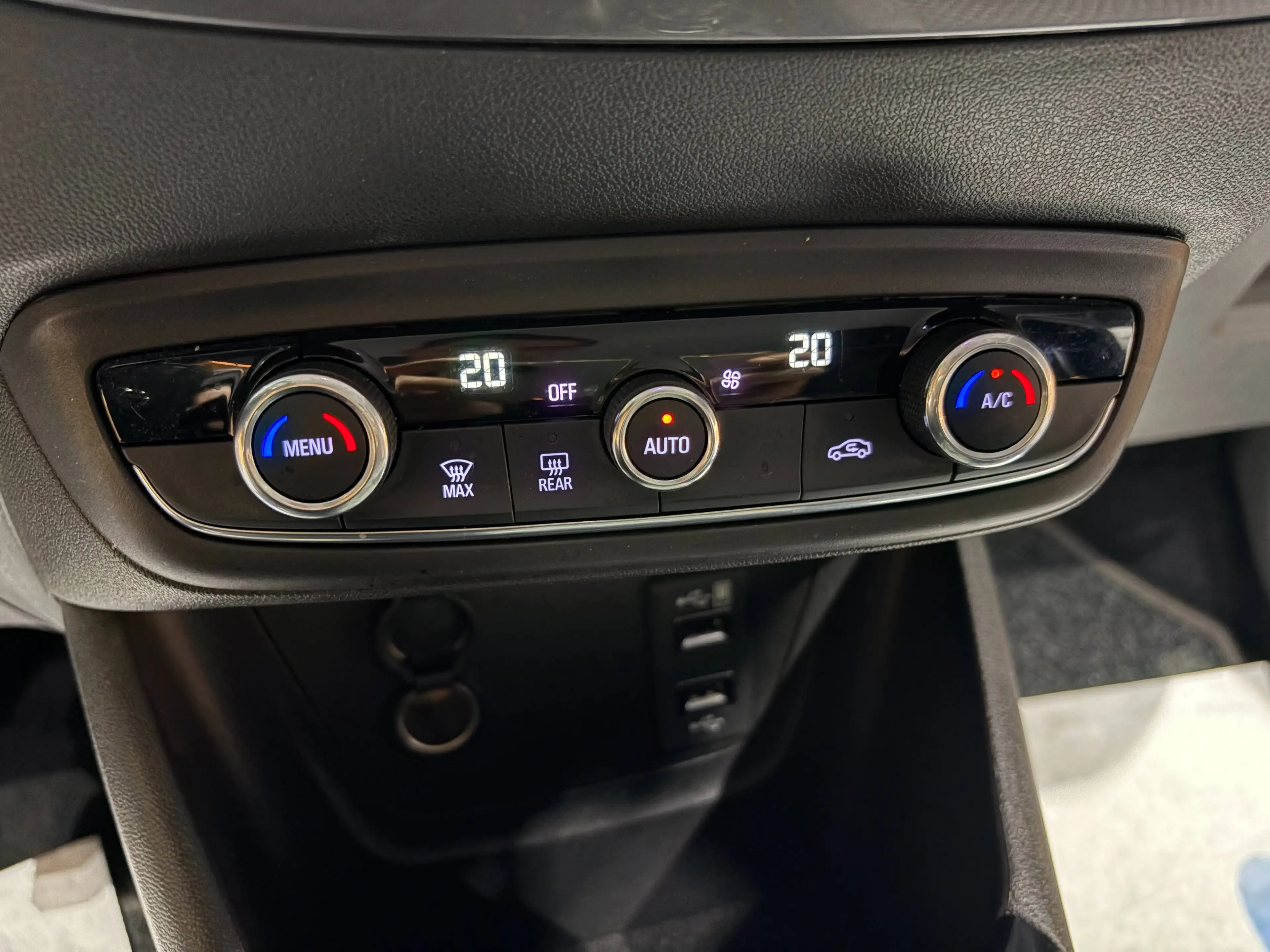 Opel Crossland X 1.2 Turbo ECOTEC *CARPLAY*CRUISE*CAPTEUR AV+AR*GARANTIE* — photo 14