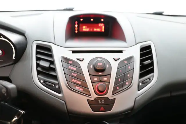 Ford Fiesta view 14