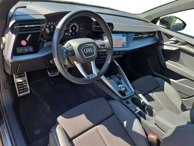 Audi A3 view 4