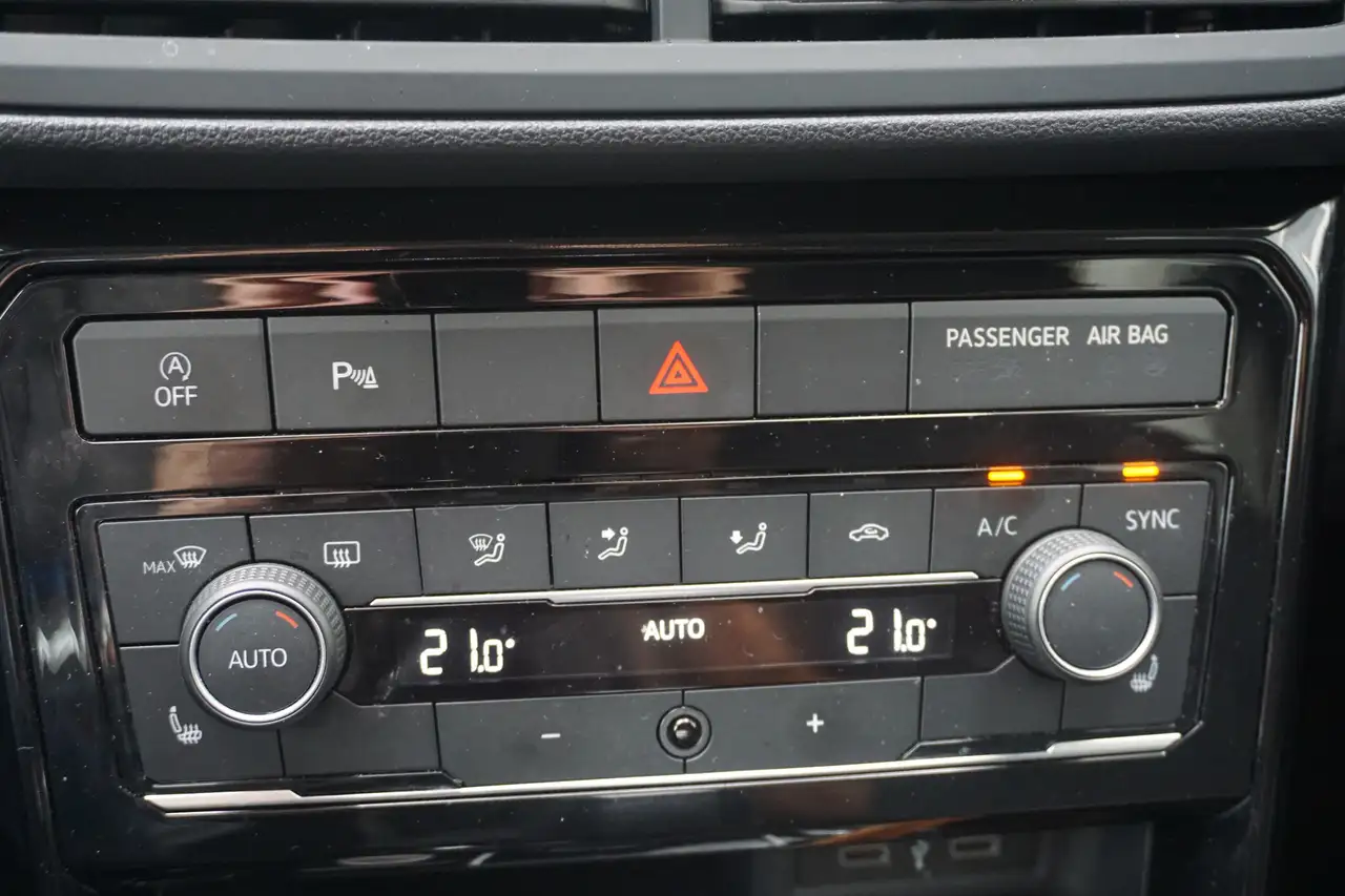 Volkswagen T-Cross 1.5 TSI DSG Style Trekhaak Camera ECC *All in, миниатюра 26