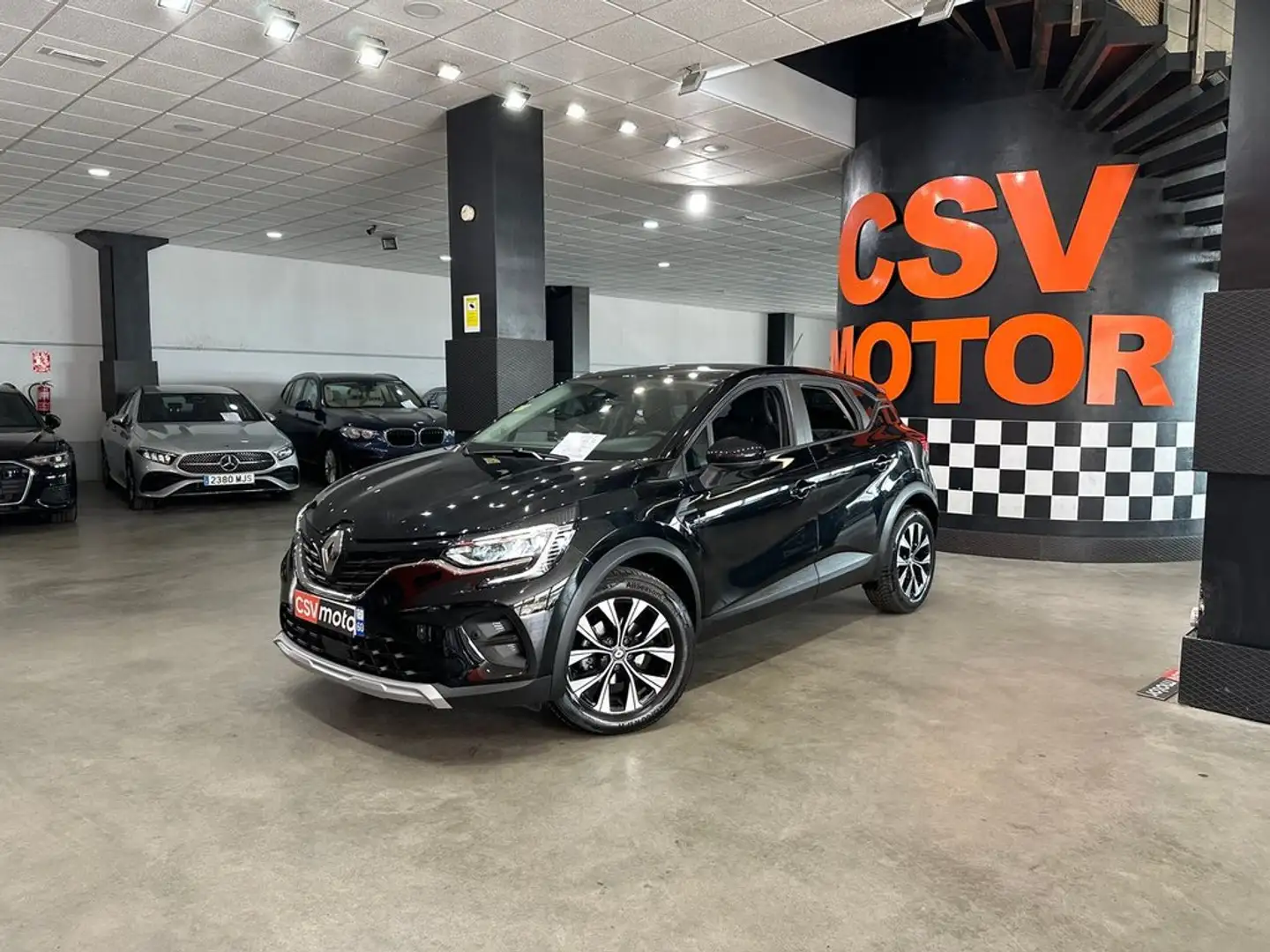 Renault Captur TCe Evolution 74kW GLP Zwart - 2