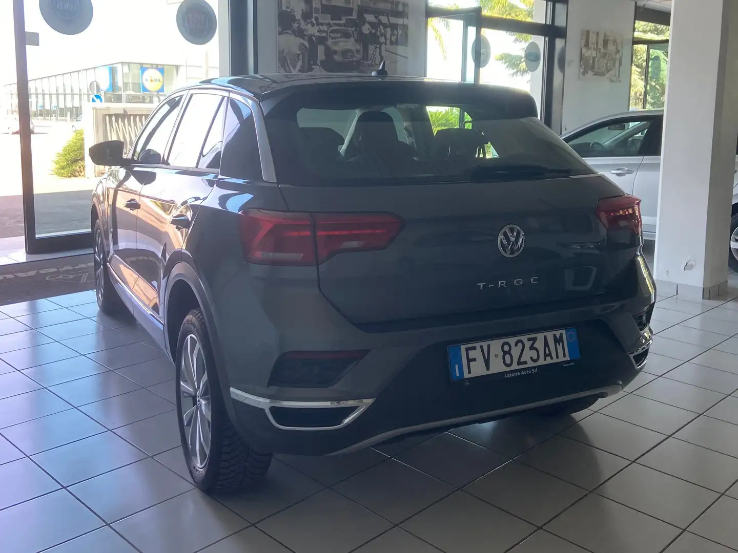 Volkswagen T-Roc T-Roc 1.0 tsi Style 115cv Grigio - 2