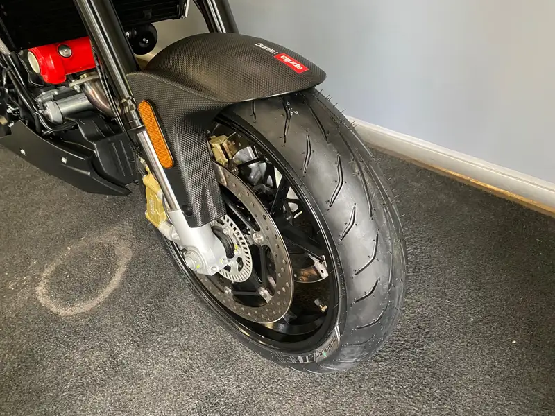 Aprilia Shiver 900 - foto 4