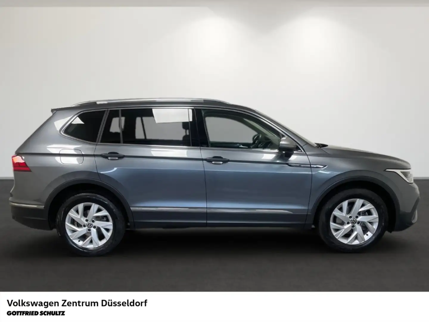 Volkswagen Tiguan Allspace 1.5 TSI Life Anhängekupplung Grau - 2