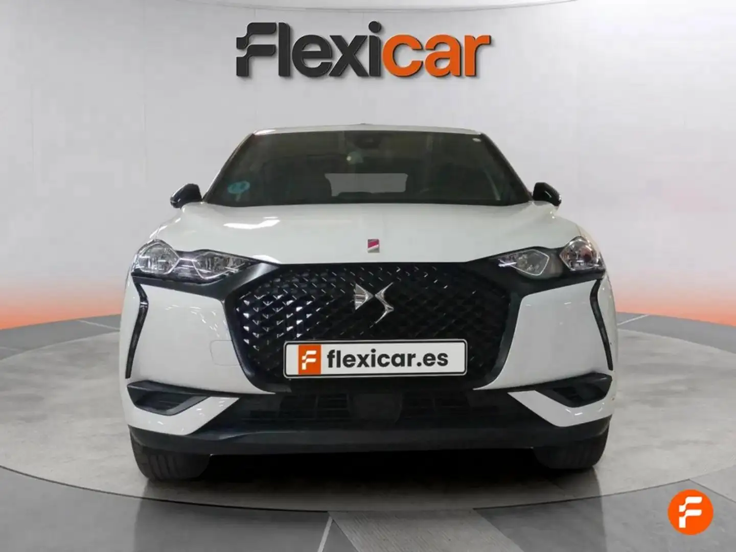 DS Automobiles DS 3 PureTech 73 kW Manual PERFORMANCE LINE Amarillo - 2