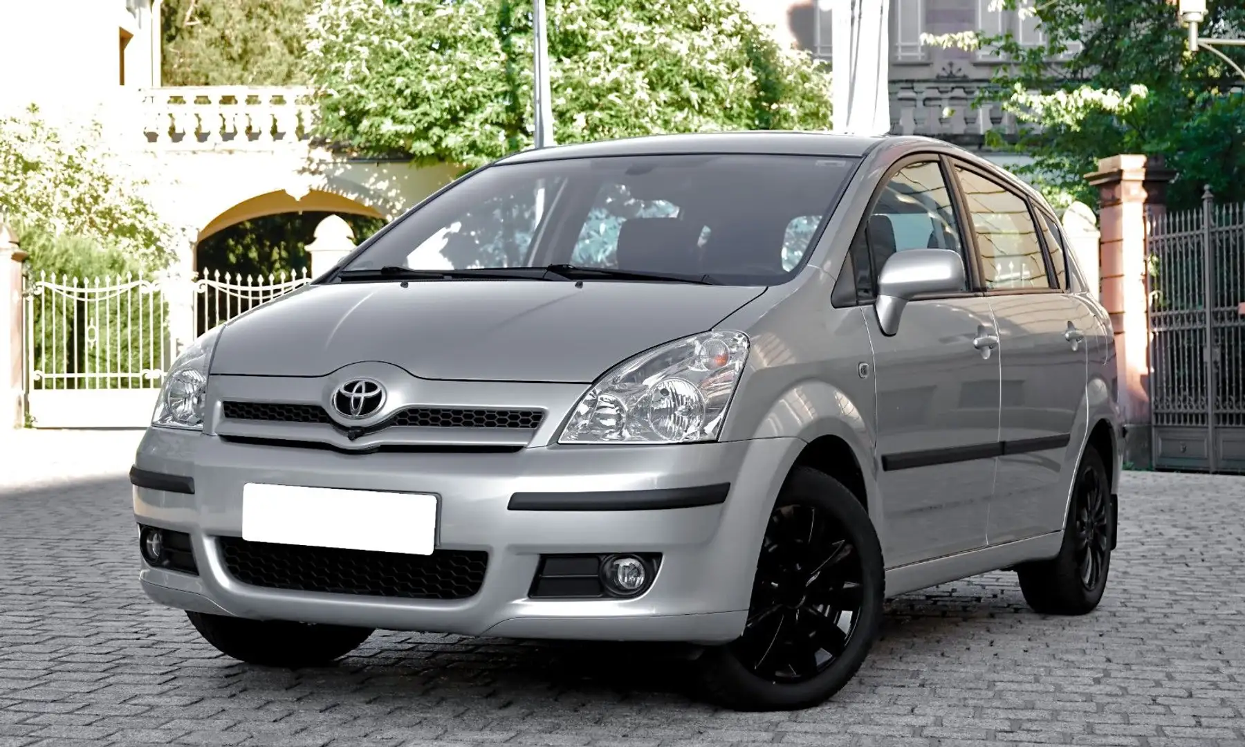 Toyota Corolla Verso *1.Hand, 7-Sitzer, Kamera* Silber - 2