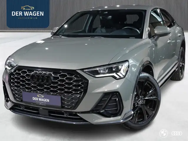 Audi Q3 Sportback 45 TFSI e S Edition / 3x S-LINE / BLACK