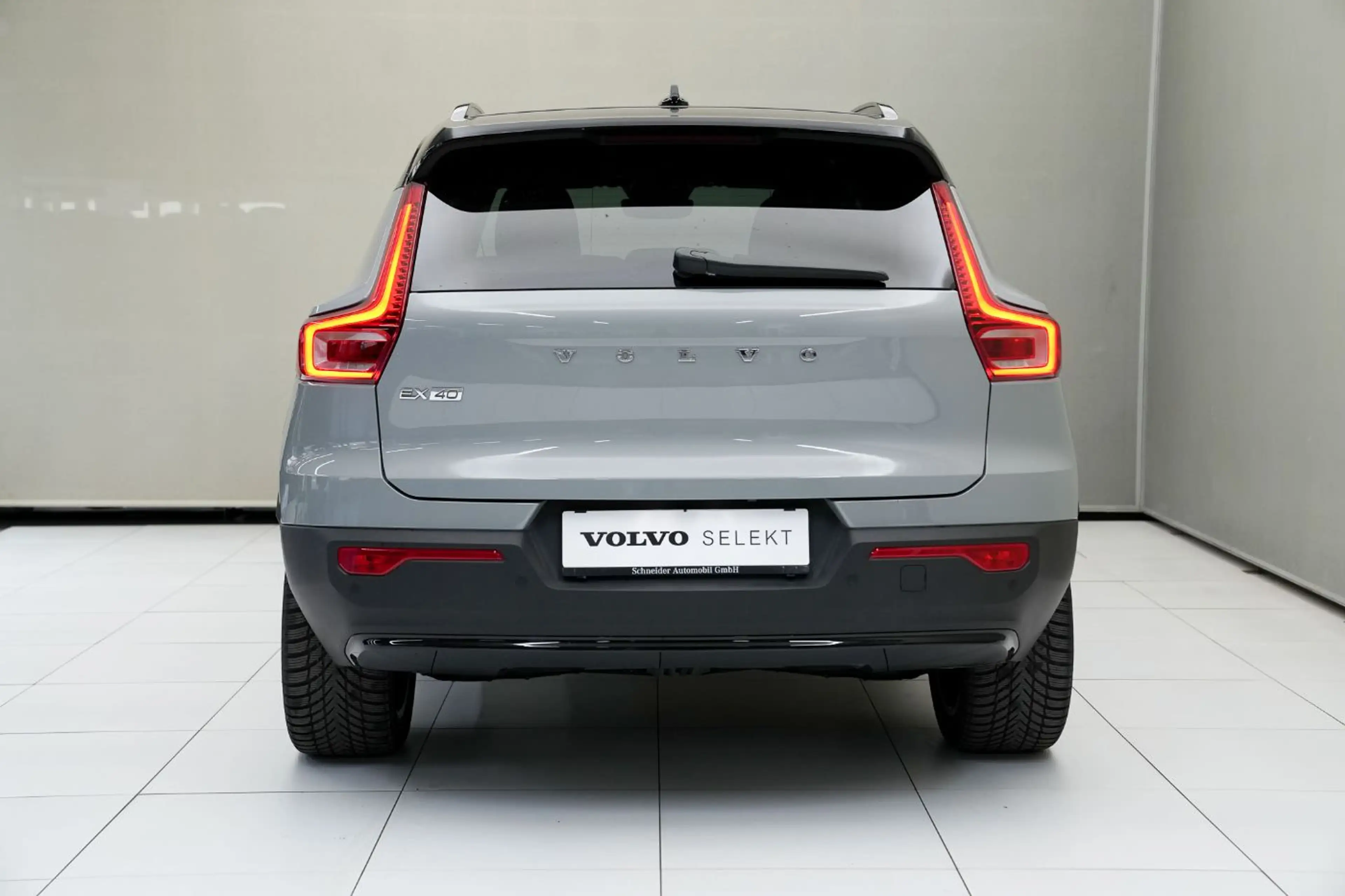 Volvo EX40 Ultra, Single Motor Extended Range, Vollelekt — photo 10