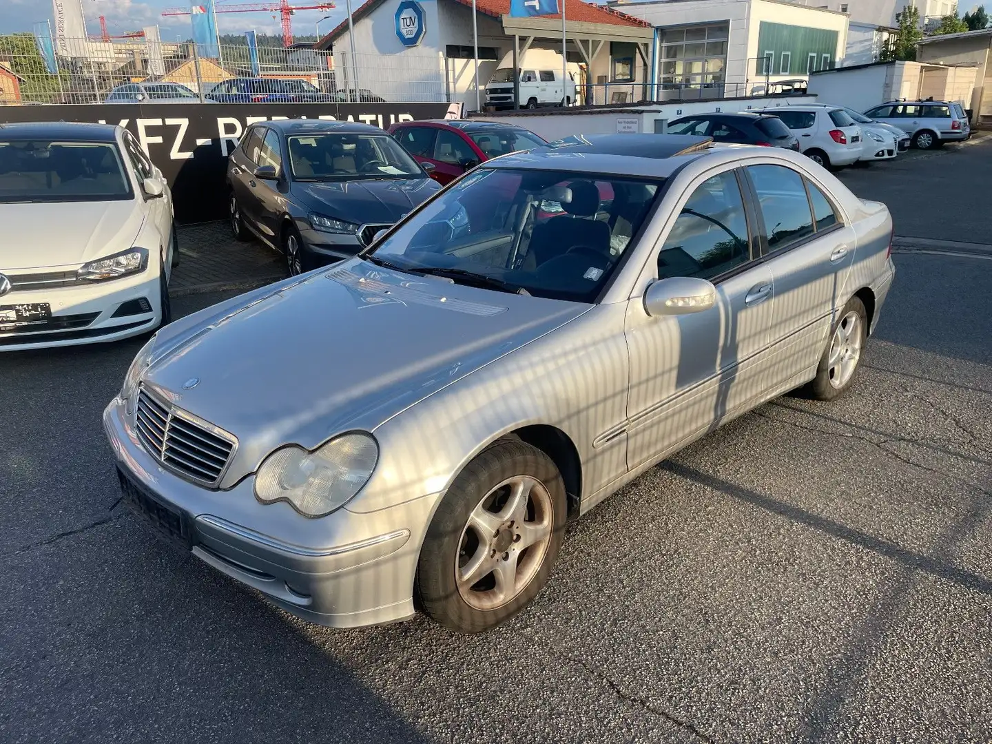 Mercedes-Benz C 180 AVANTGARDE Silber - 2