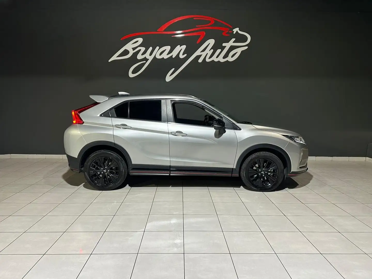 Mitsubishi Eclipse Cross 2.2 Diamond 4wd auto Grigio - 1