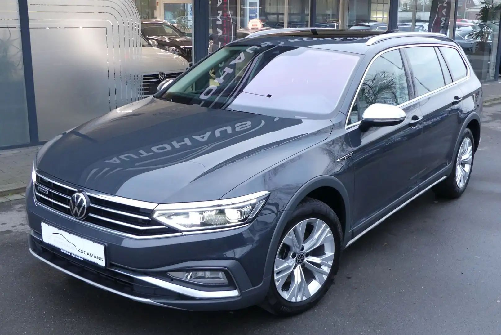 Volkswagen Passat Alltrack 4Motion 2.0TDI*Pano*Matrix*AHK* Gris - 2
