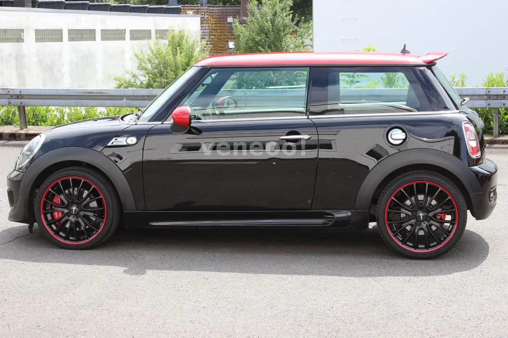 MINI John Cooper Works Чорний - 2