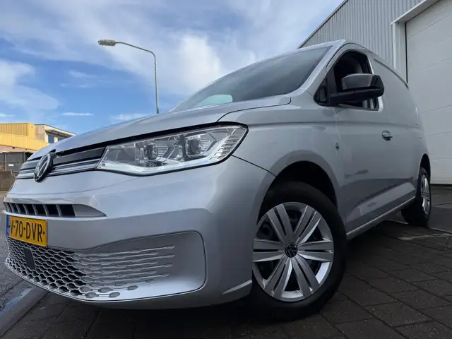 Volkswagen Caddy view 5