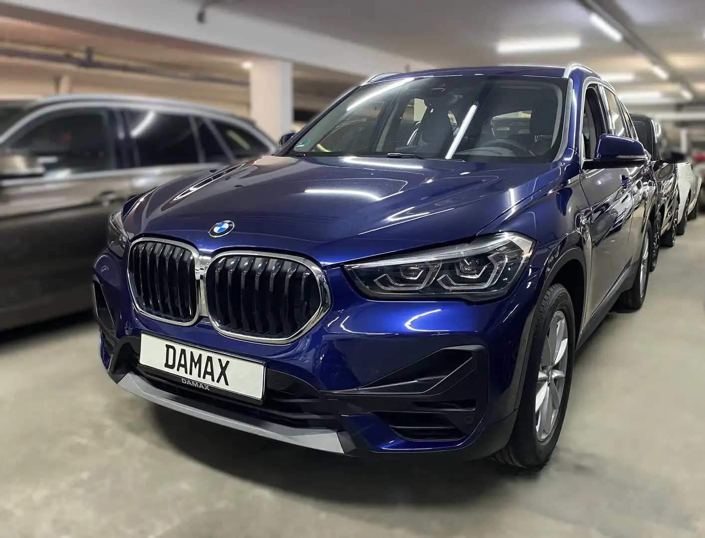 BMW X1 sDrive 18 i Advantage*AHK*LED*NAVI Bleu - 1