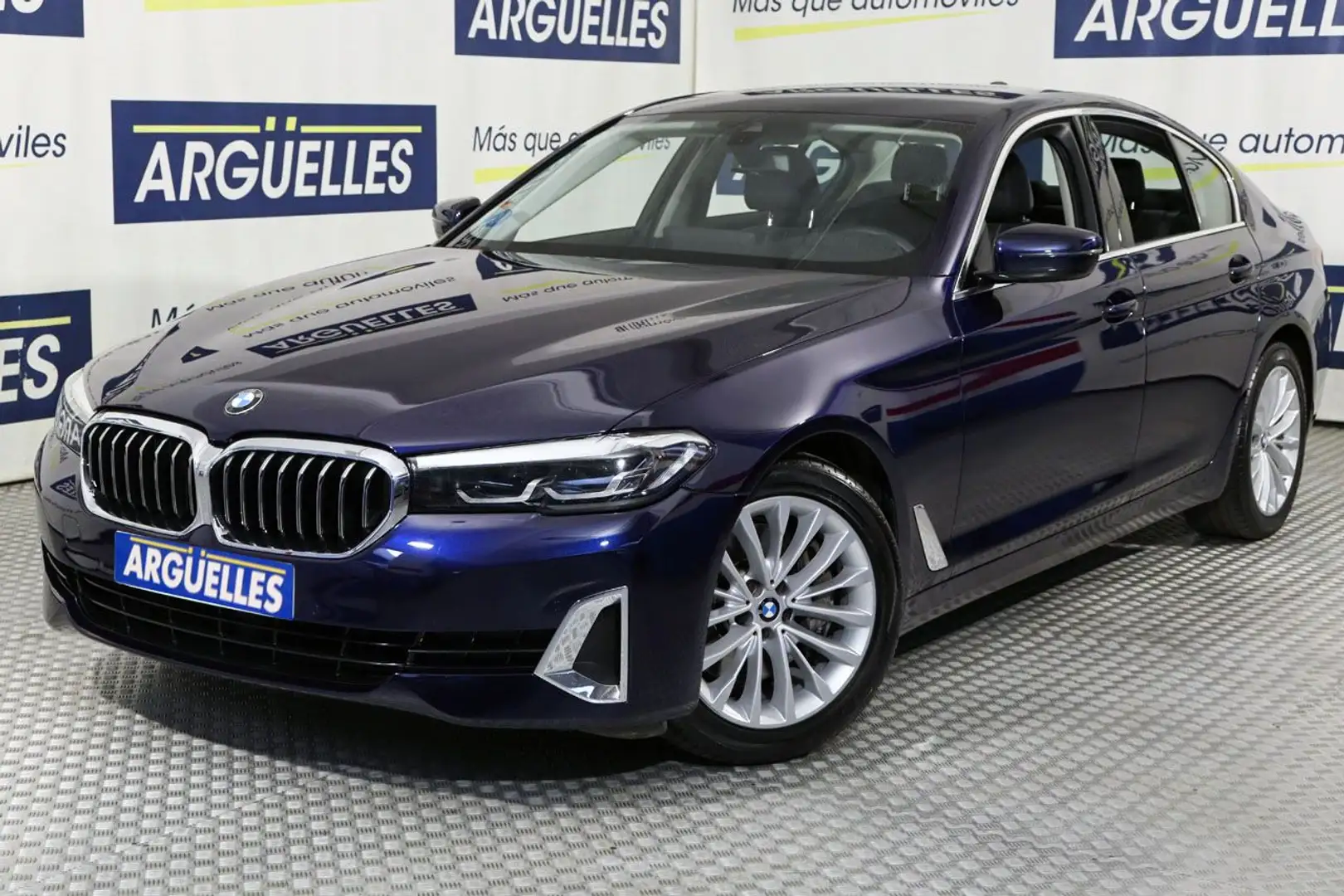BMW 540 i A Luxury 333cv Azul - 1