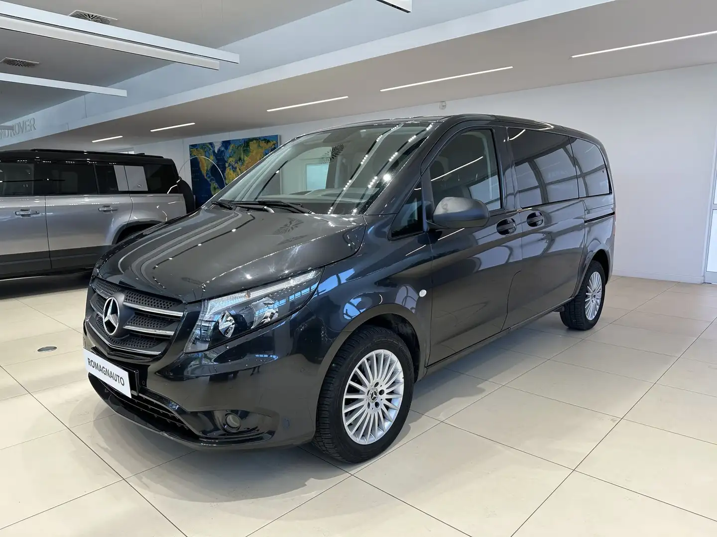 Mercedes-Benz Vito 2.2 116 CDI 4x4 PC Mixto Compact Grigio - 1
