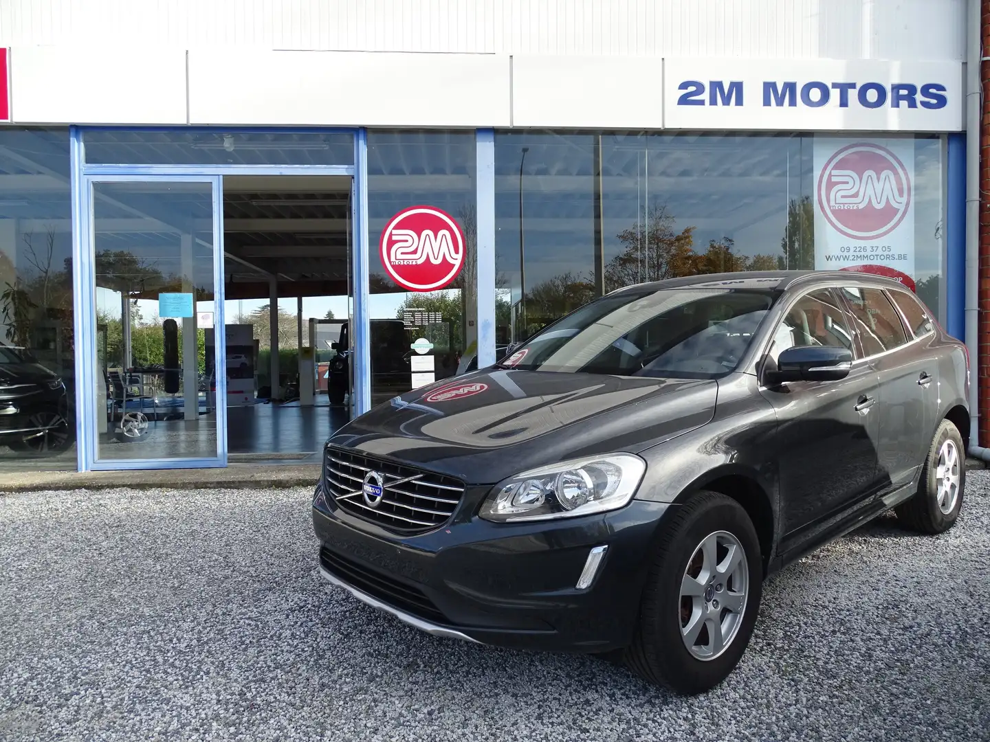 Volvo XC60 XC60 D4 Geartronic Kinetic Gris - 1