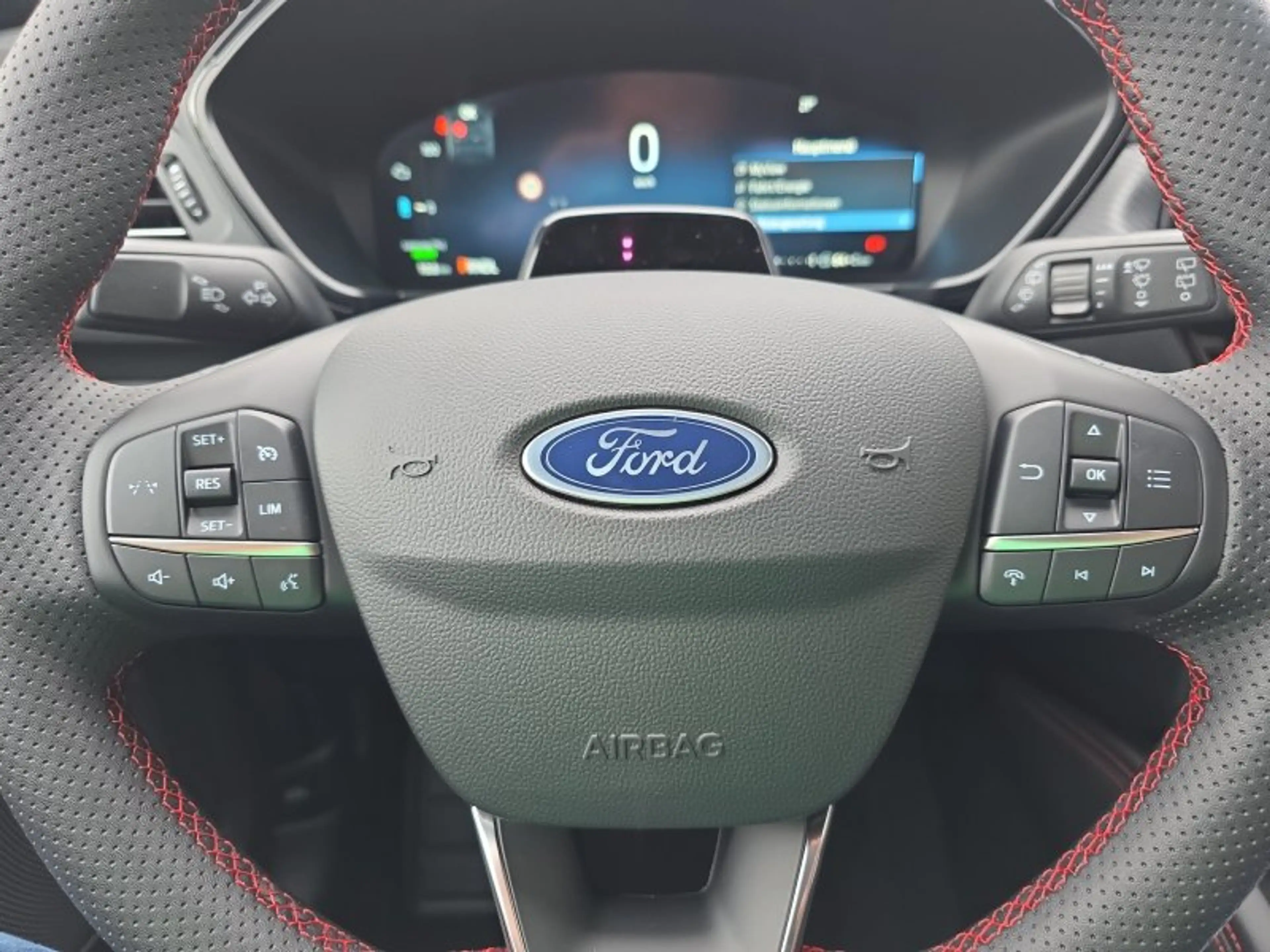 Ford Kuga ST-Line 2.5 Plug-in-Hybrid aAHK/Keyless/Winterp/LE — photo 35