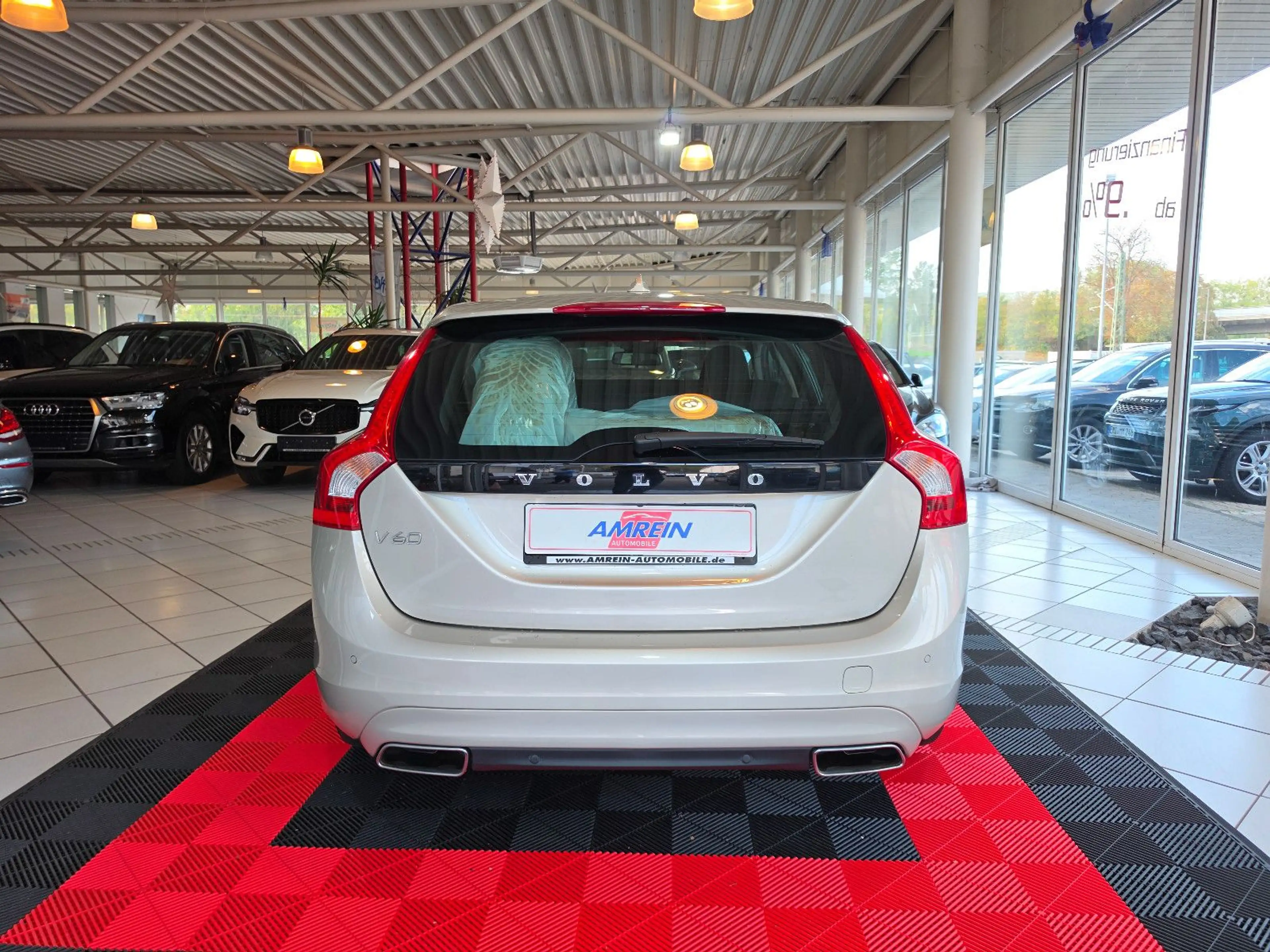 Volvo S60 Lim. Business Edition+NAVI+TEILLEDER+XENON+ — photo 8