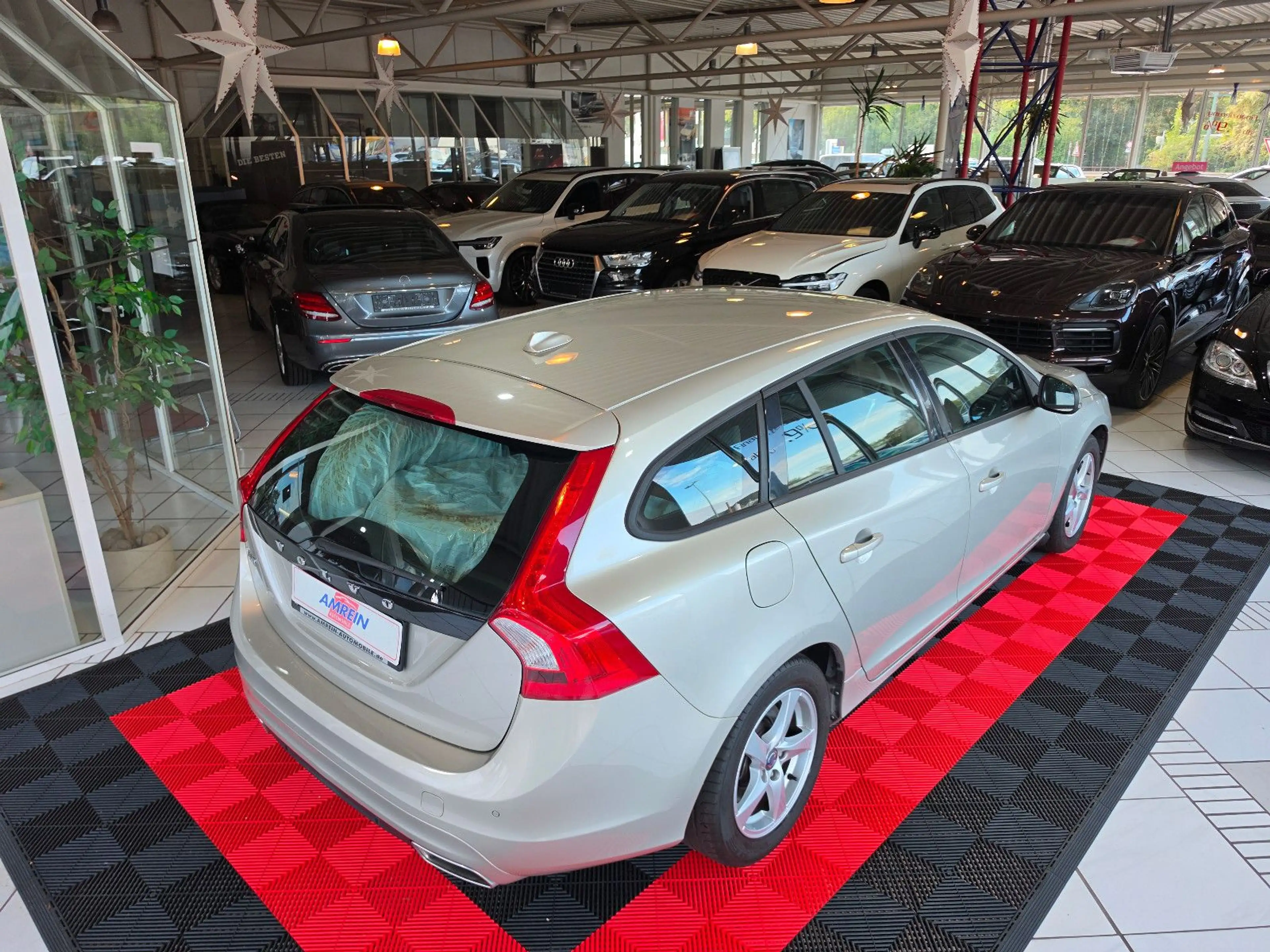 Volvo S60 Lim. Business Edition+NAVI+TEILLEDER+XENON+ — photo 7