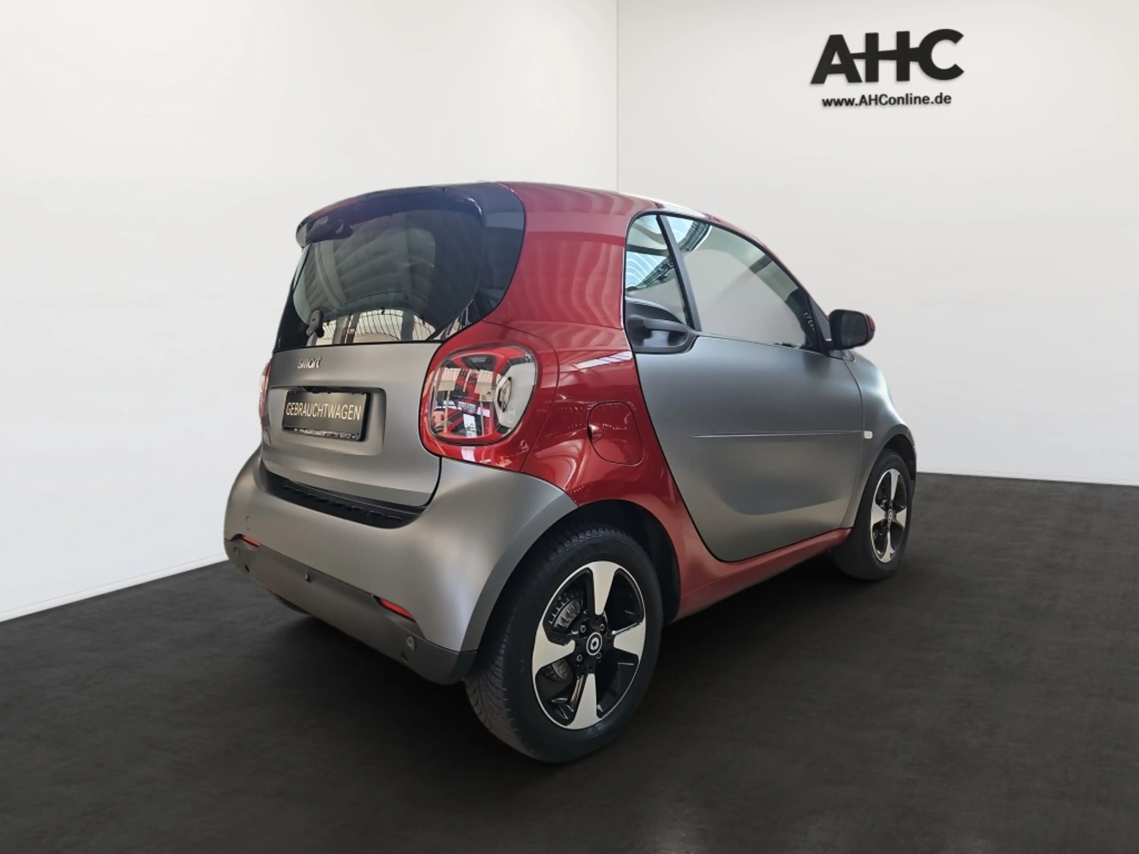 smart forTwo EQ  Pano Tempomat Navi LED SHZ SpurH KAM — photo 3