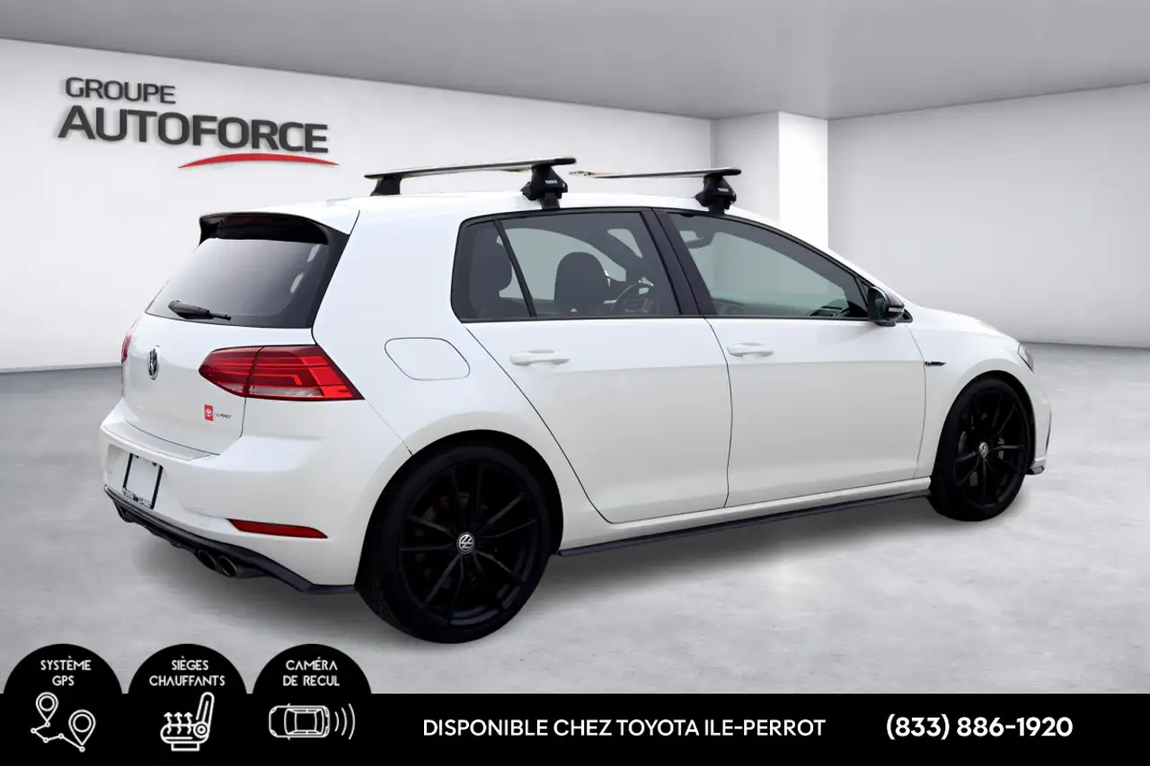 Volkswagen Golf R photo Volkswagen Golf R