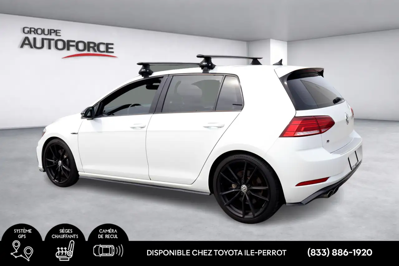 Volkswagen Golf R photo Volkswagen Golf R